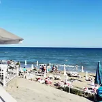 Hotel Nushev