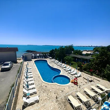Nushev Hotel