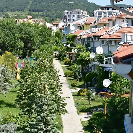 Nushev Hotel